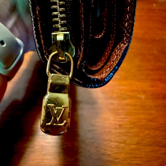 Louis Vuitton Wallet - Picture 8 of 14